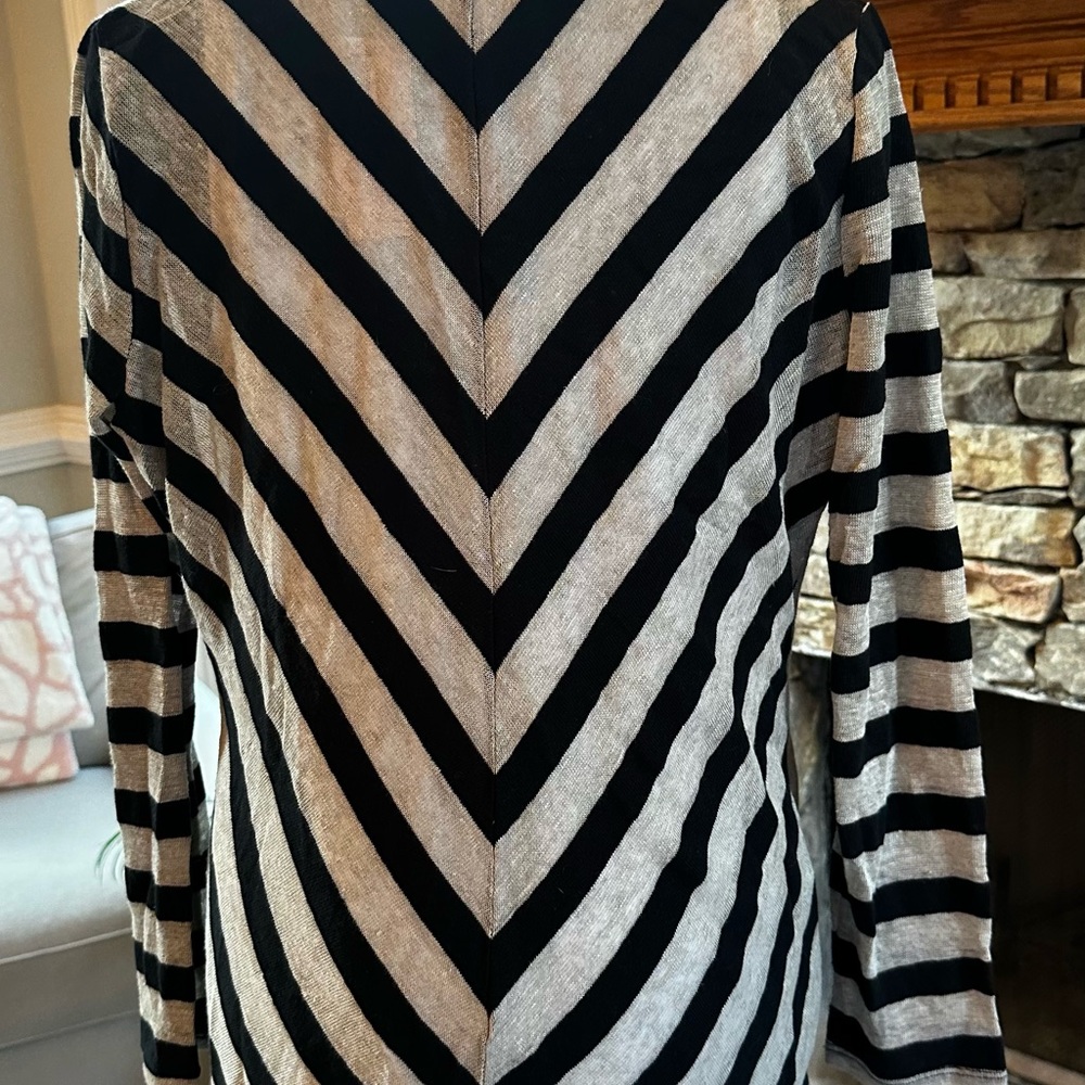 Banana Republic linen and cotton shrug, petite medium, black and tan stripe - Picture 5 of 8